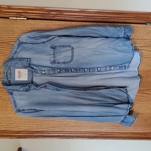 Junior's Denim Top